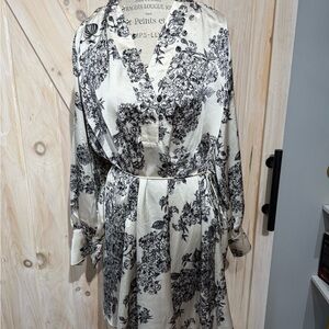 H&M Cream and Black Floral Long Sleeve Dress